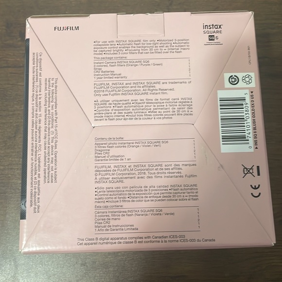 Fujifilm Instax Polaroid camera - Picture 2 of 5